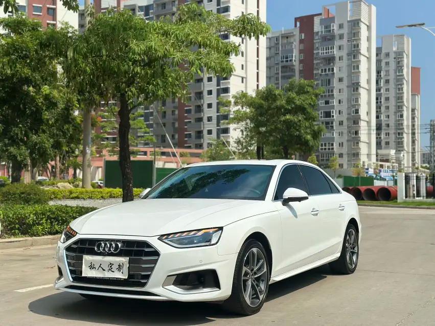 Audi A4L 2022 г. 44014 км.