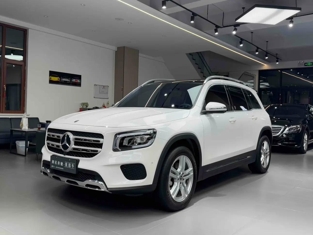Mercedes-Benz GLB 2022 г. 12068 км.