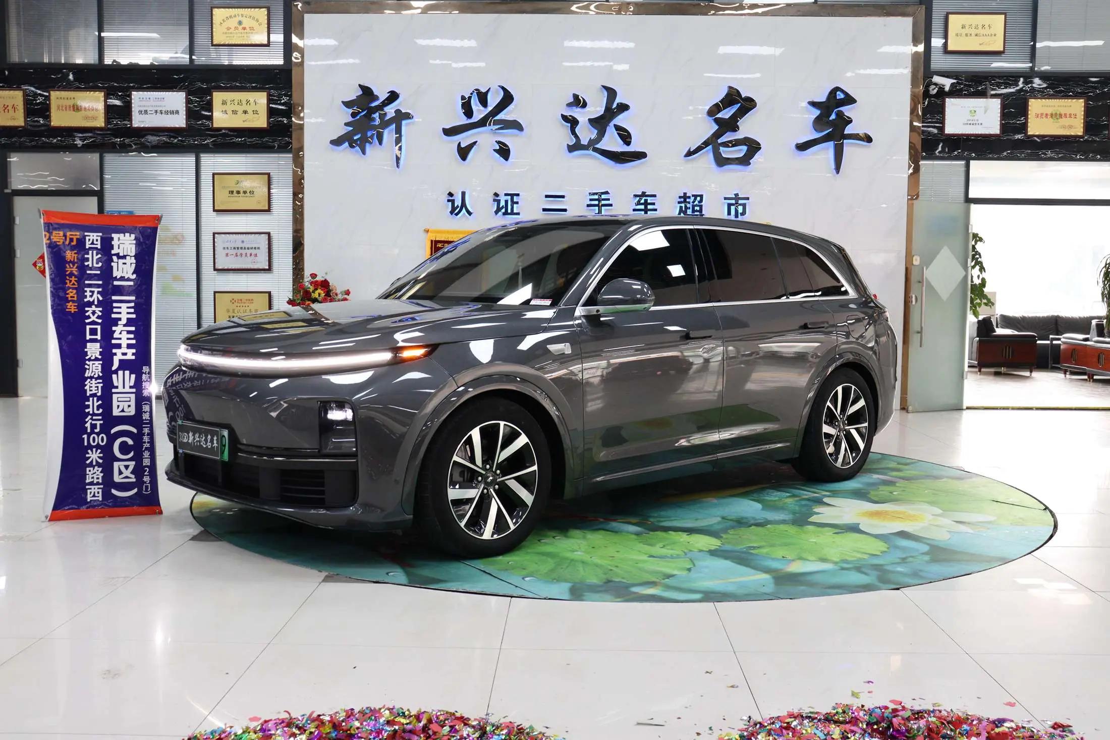 Lixiang L7 2023 г. 75043 км.