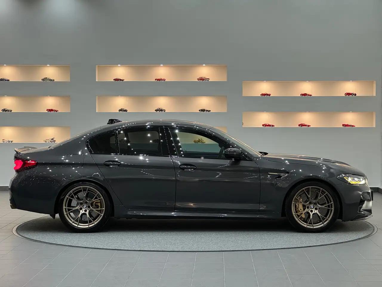BMW M5 2021 г. 49106 км.