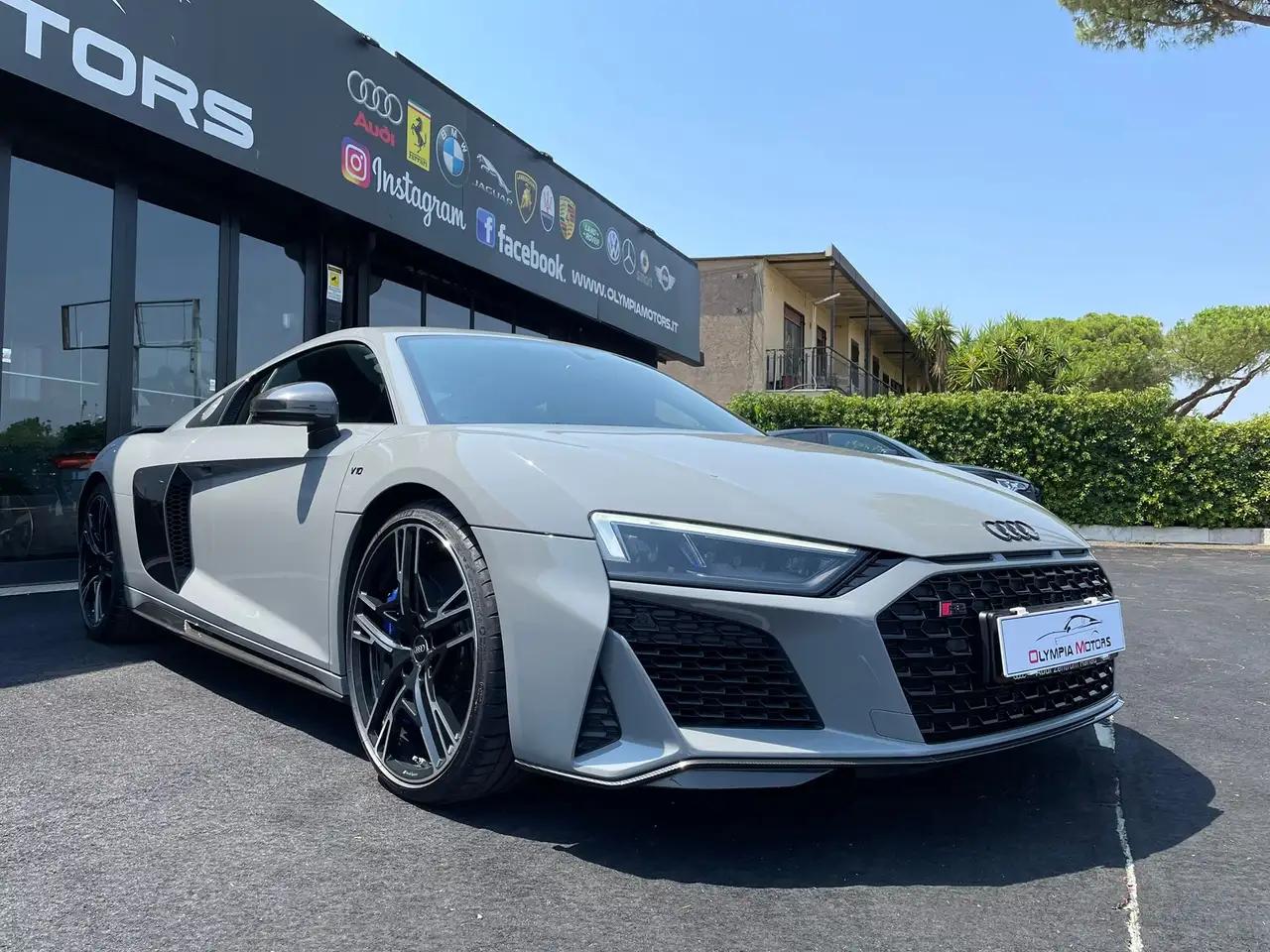 Audi R8 2021 г. 14956 км.