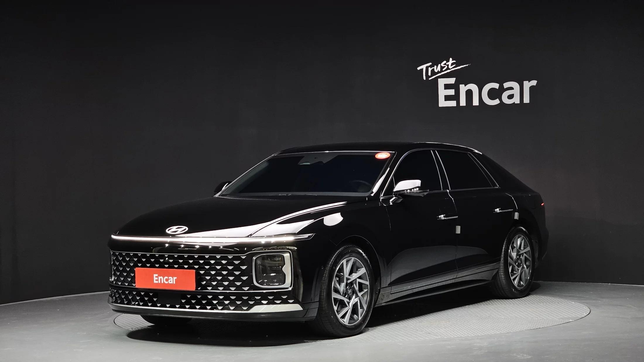 Hyundai Grandeur 2,5 Gasoline 2WD Exclusive, 2025 г. 9774 км.