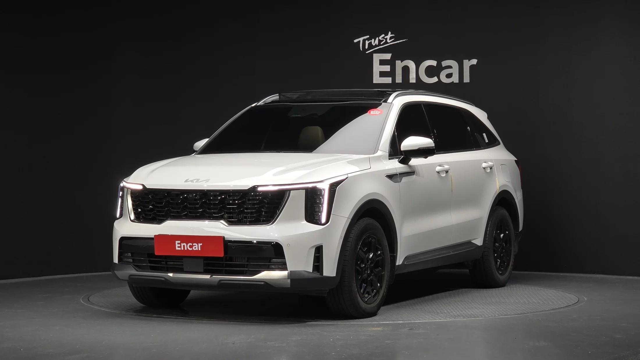 Kia Sorento HEV 1.6 2WD Signature, гибрид, 2023 г. 27181 км.