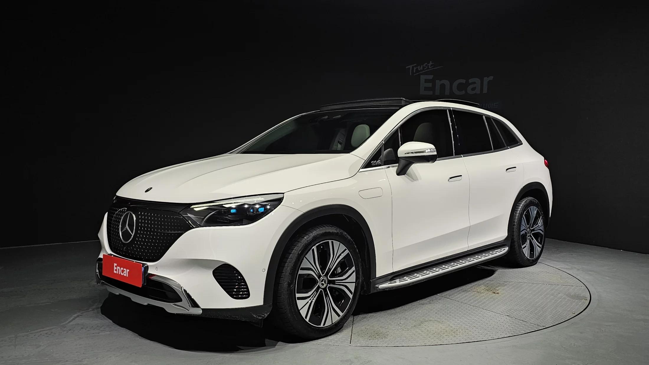 Mercedes-Benz EQE EQE350 4MATIC, электромобиль, 2024 г. 6875 км.