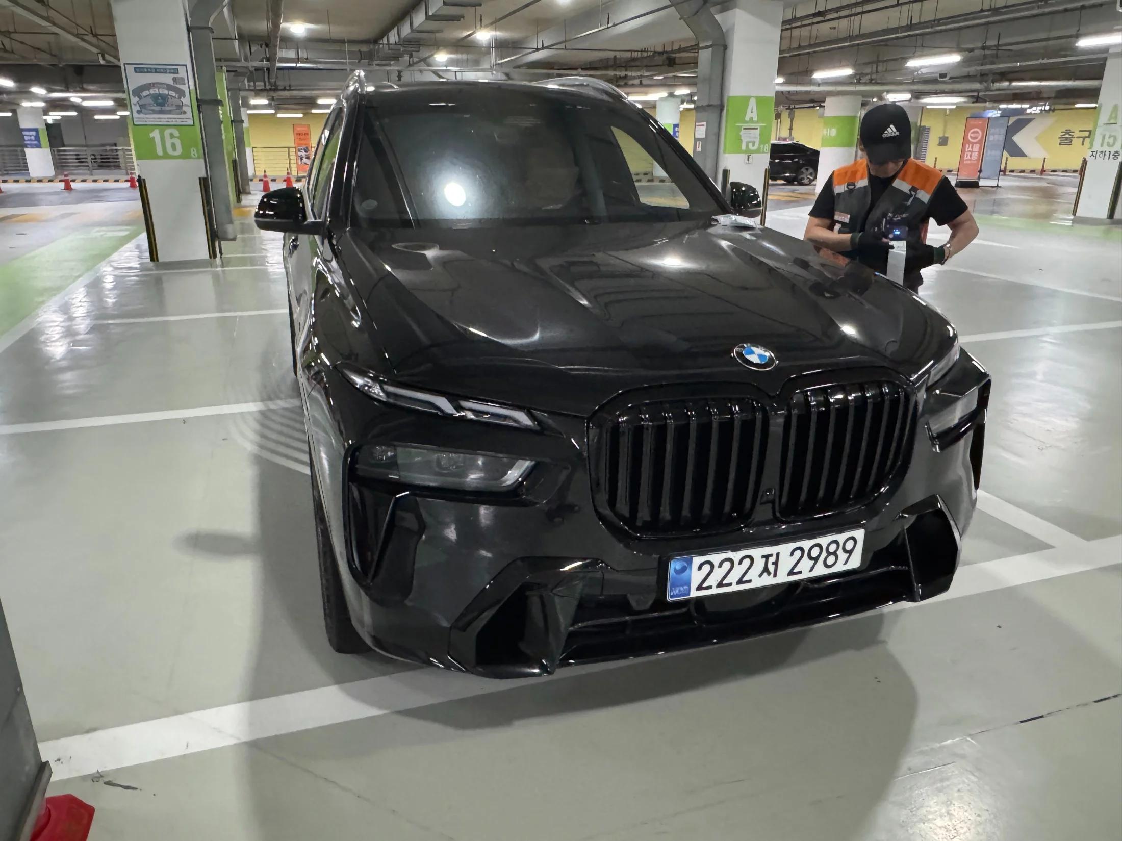 BMW X7 xDrive 40d M Sport 6STR, 2024 г. 23079 км.