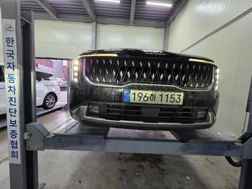 Kia Carnival Gasoline 7-Seater Signature, 2023 г. 41446 км.