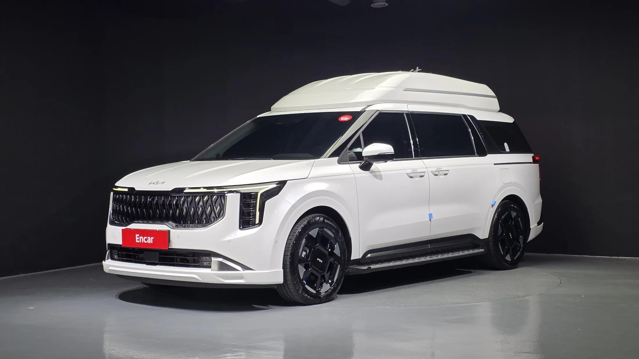 Kia Carnival HEV 9-Seater Hi-Limousine (Special vehicle), гибрид, 2024 г. 36234 км.