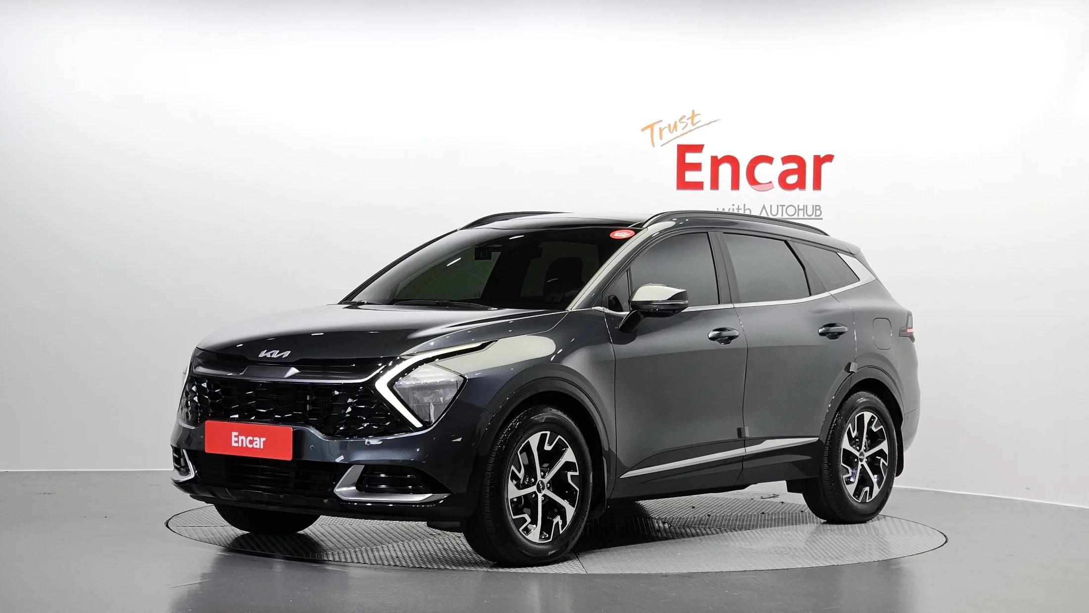 Kia Sportage Signature 4WD, гибрид, 2023 г. 88870 км.