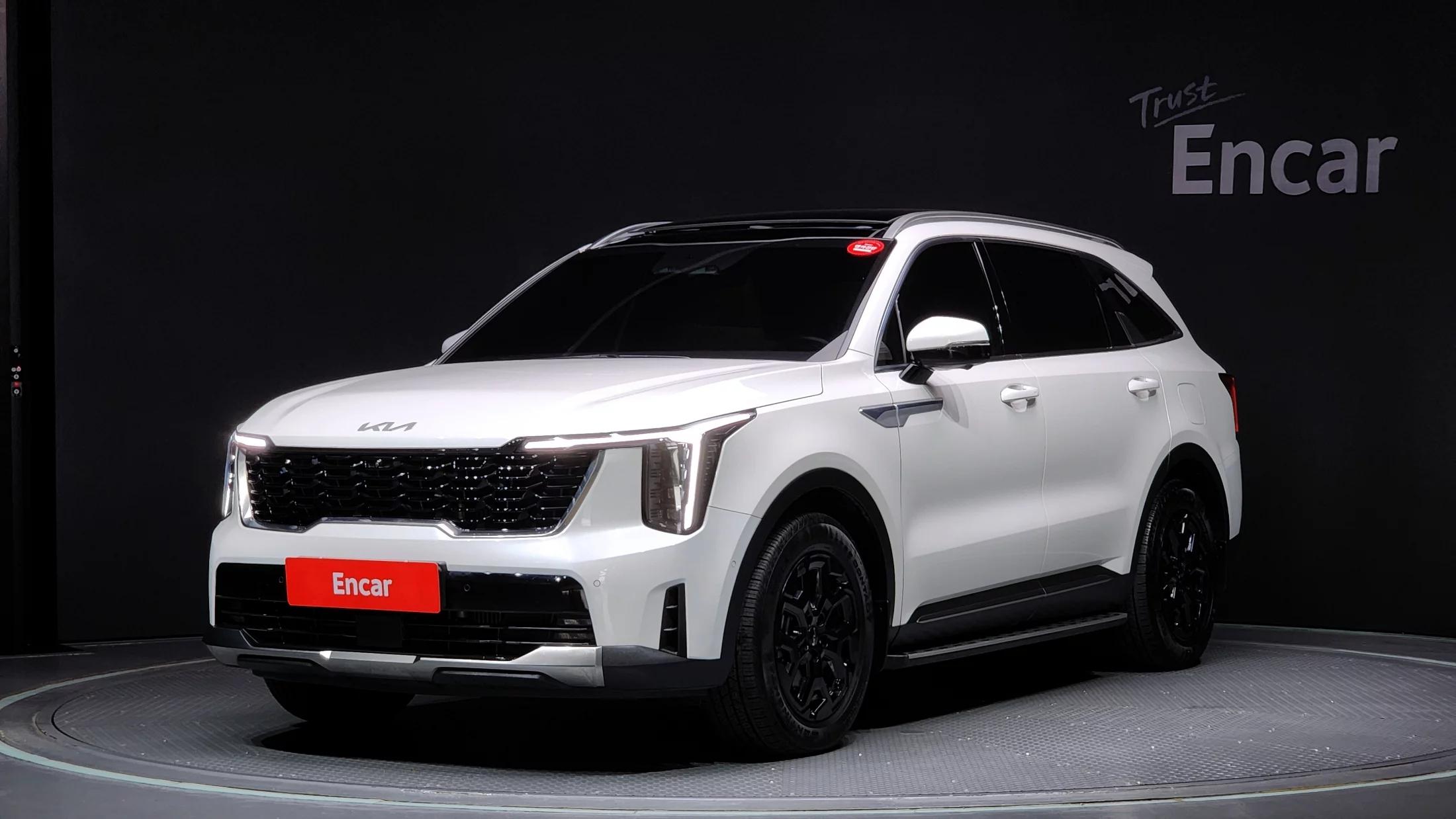 Kia Sorento HEV 1.6 2WD Signature, гибрид, 2023 г. 33953 км.