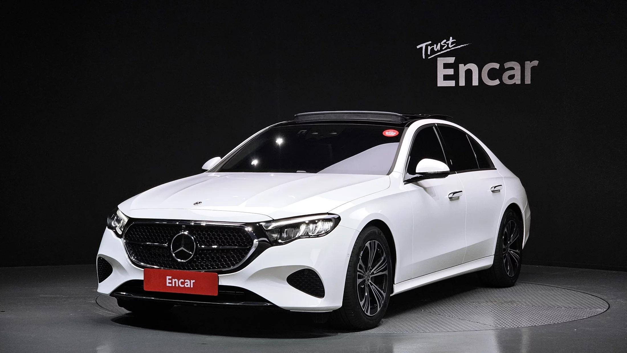 Mercedes-Benz E-Class E200 Avantgarde, 2025 г. 4046 км.