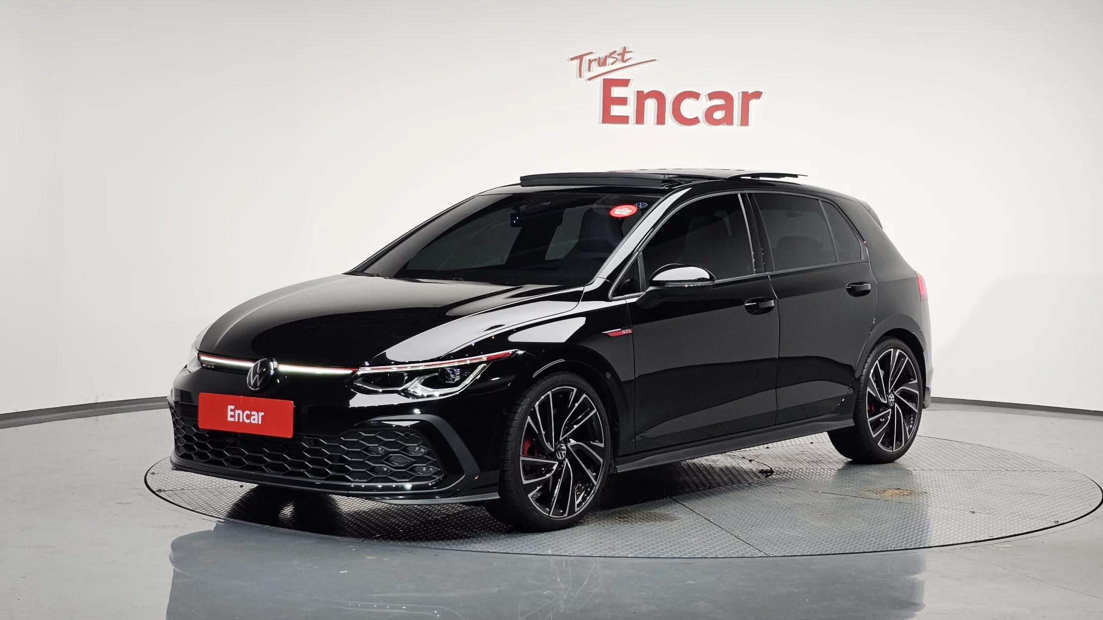 Volkswagen GOLF 2.0 GTI, 2024 г. 5703 км.