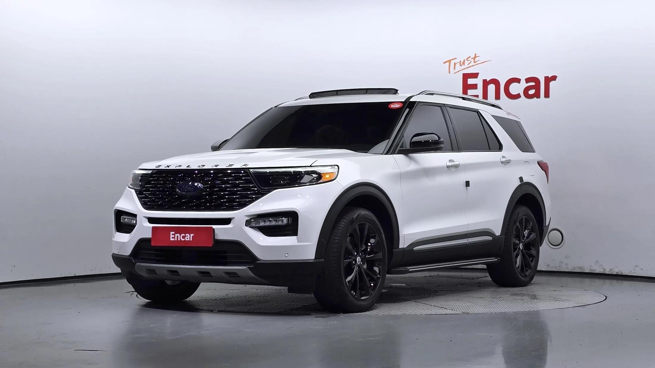 Ford EXPLORER 3.0 Platinum 4WD, 2023 г. 28078 км.