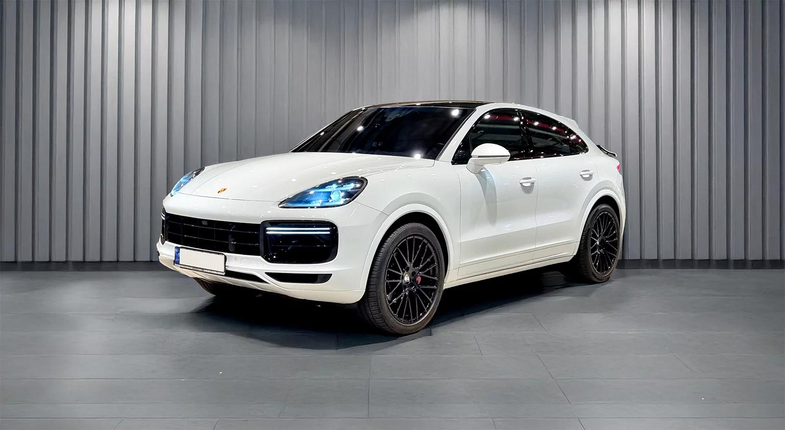 Porsche CAYENNE 3.0 Coupe, 2021 г. 77513 км.