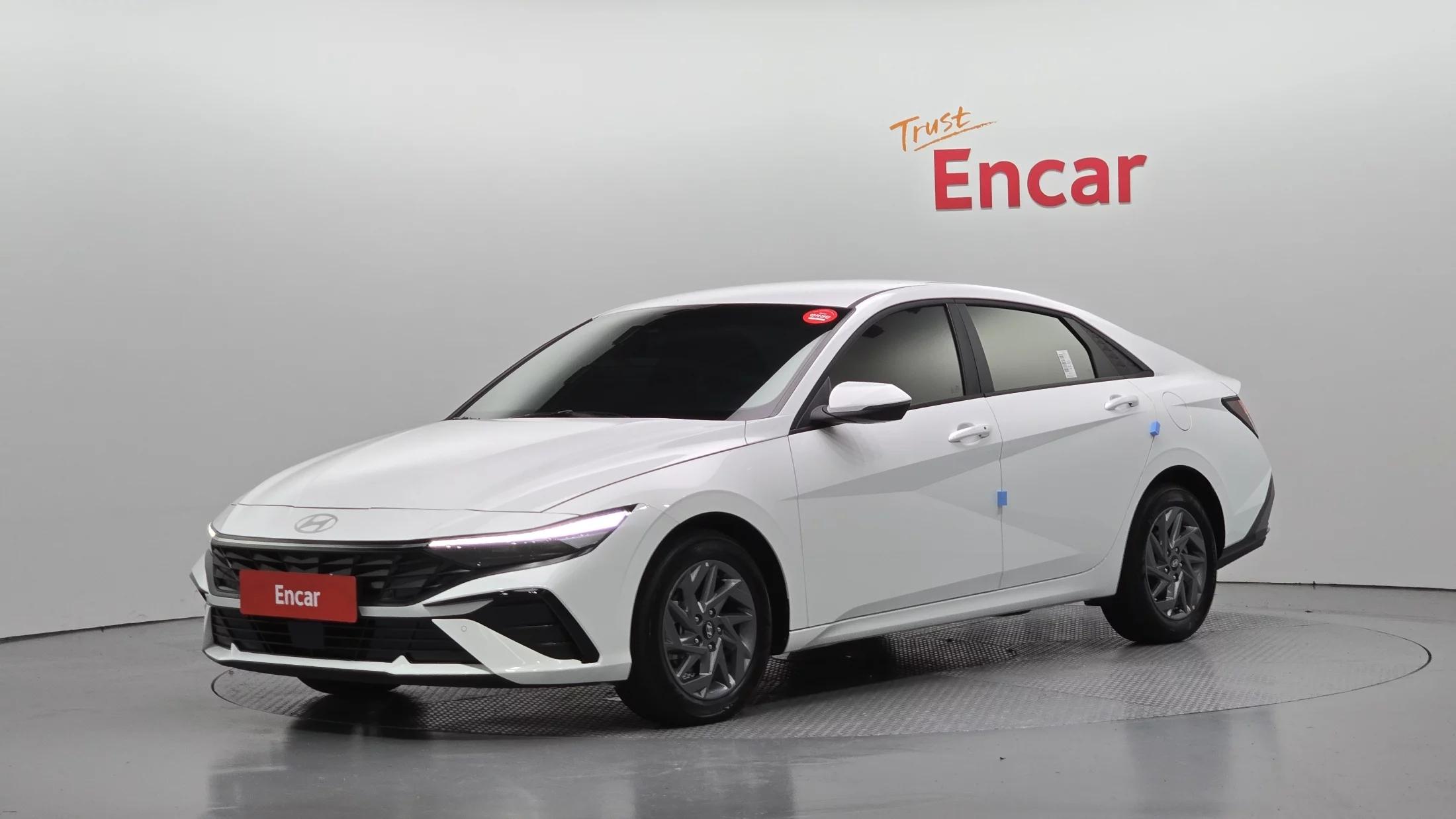Hyundai AVANTE (Хендай Элантра) Modern, гибрид, 2025 г. 6418 км.