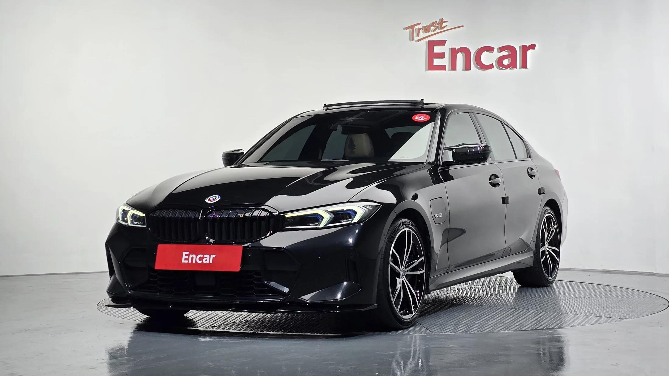 BMW 3-Series 330e M Sport, гибрид, 2023 г. 63625 км.