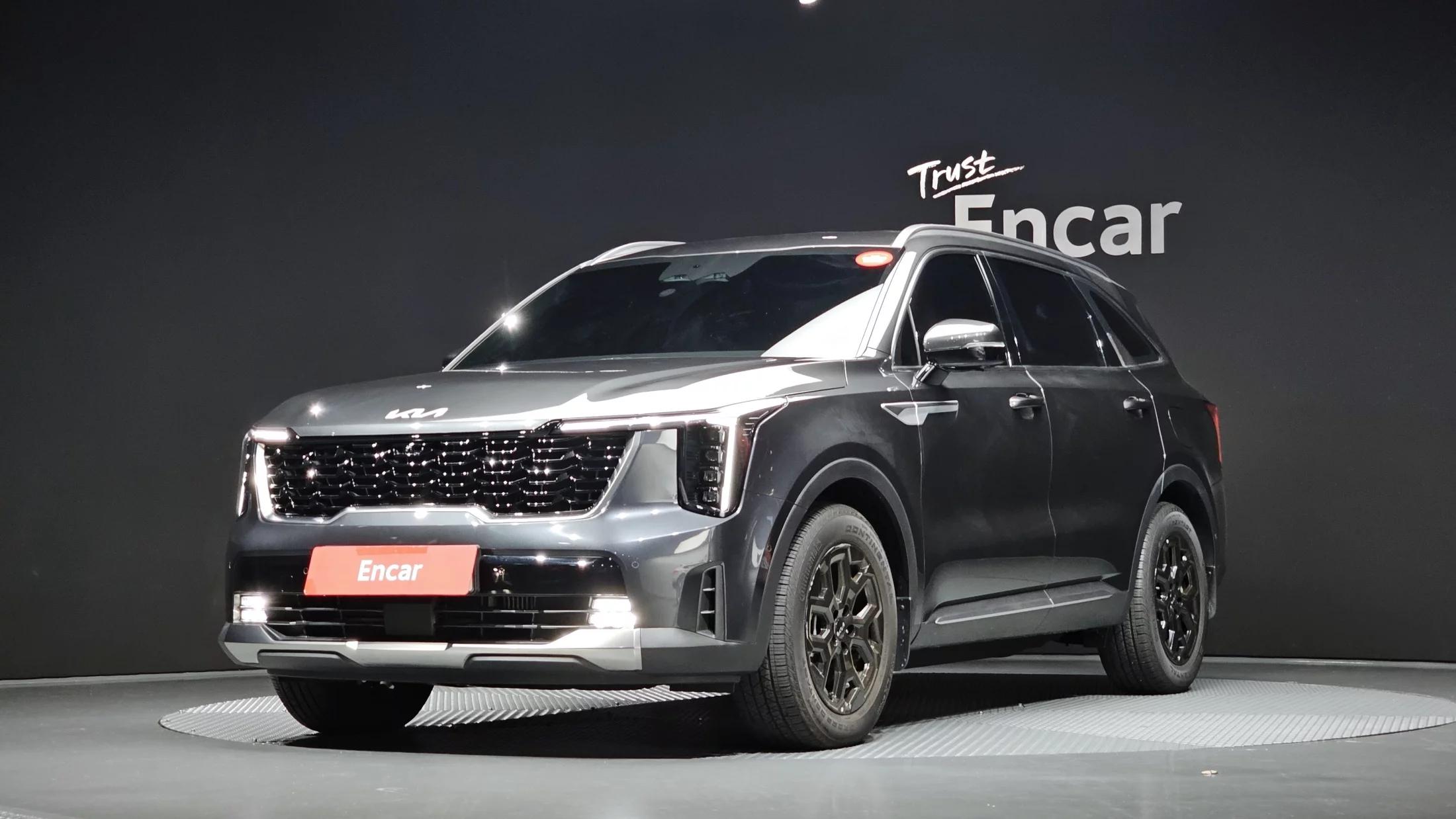 Kia Sorento HEV 1.6 2WD Signature, гибрид, 2023 г. 17501 км.