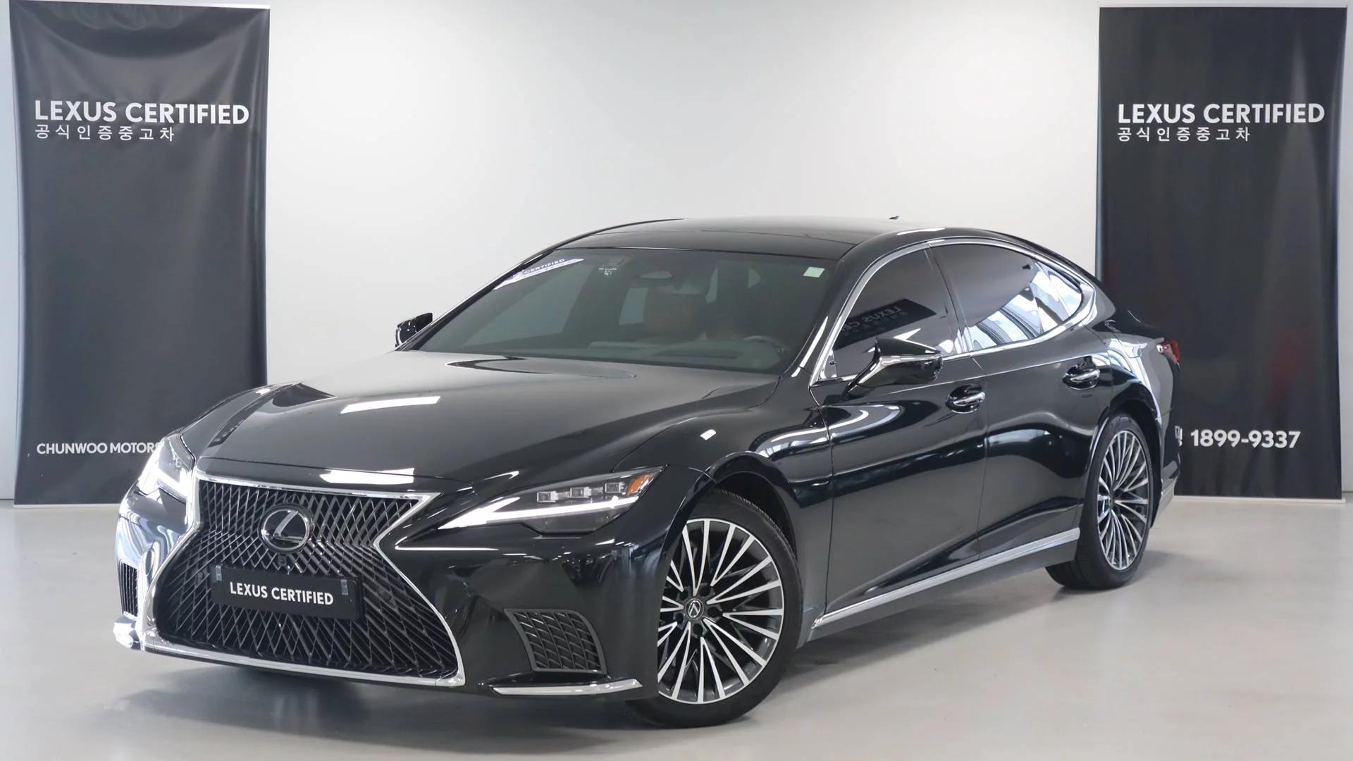 Lexus LS 3.5 Luxury AWD, 2024 г. 6697 км.