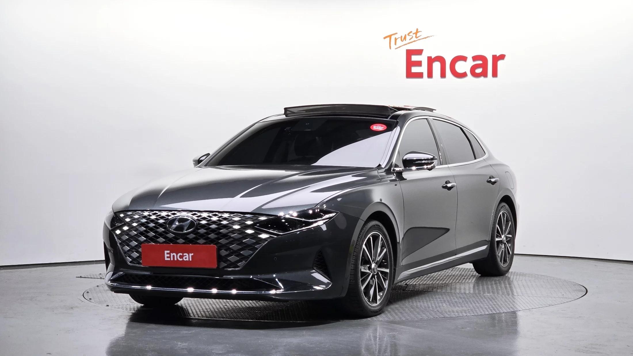 Hyundai Grandeur 2.5 Le Blanc, 2022 г. 93162 км.