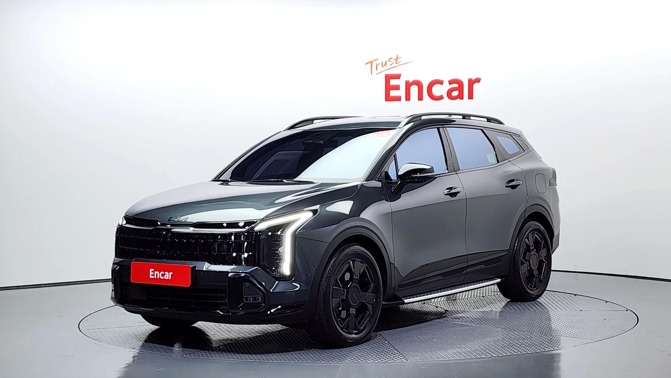 Kia Sportage HEV 1.6 4WD Signature X Line, гибрид, 2025 г. 4794 км.
