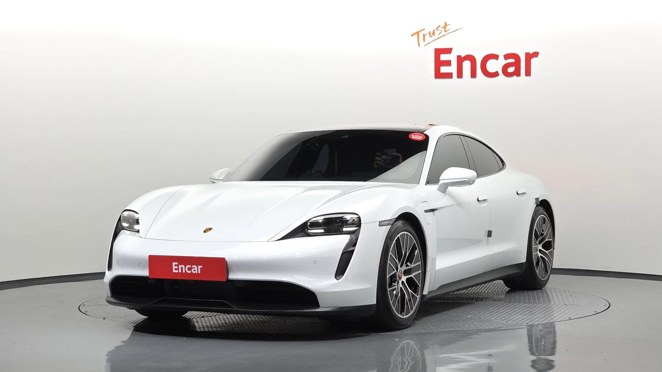 Porsche TAYCAN Base, электромобиль, 2023 г. 17521 км.