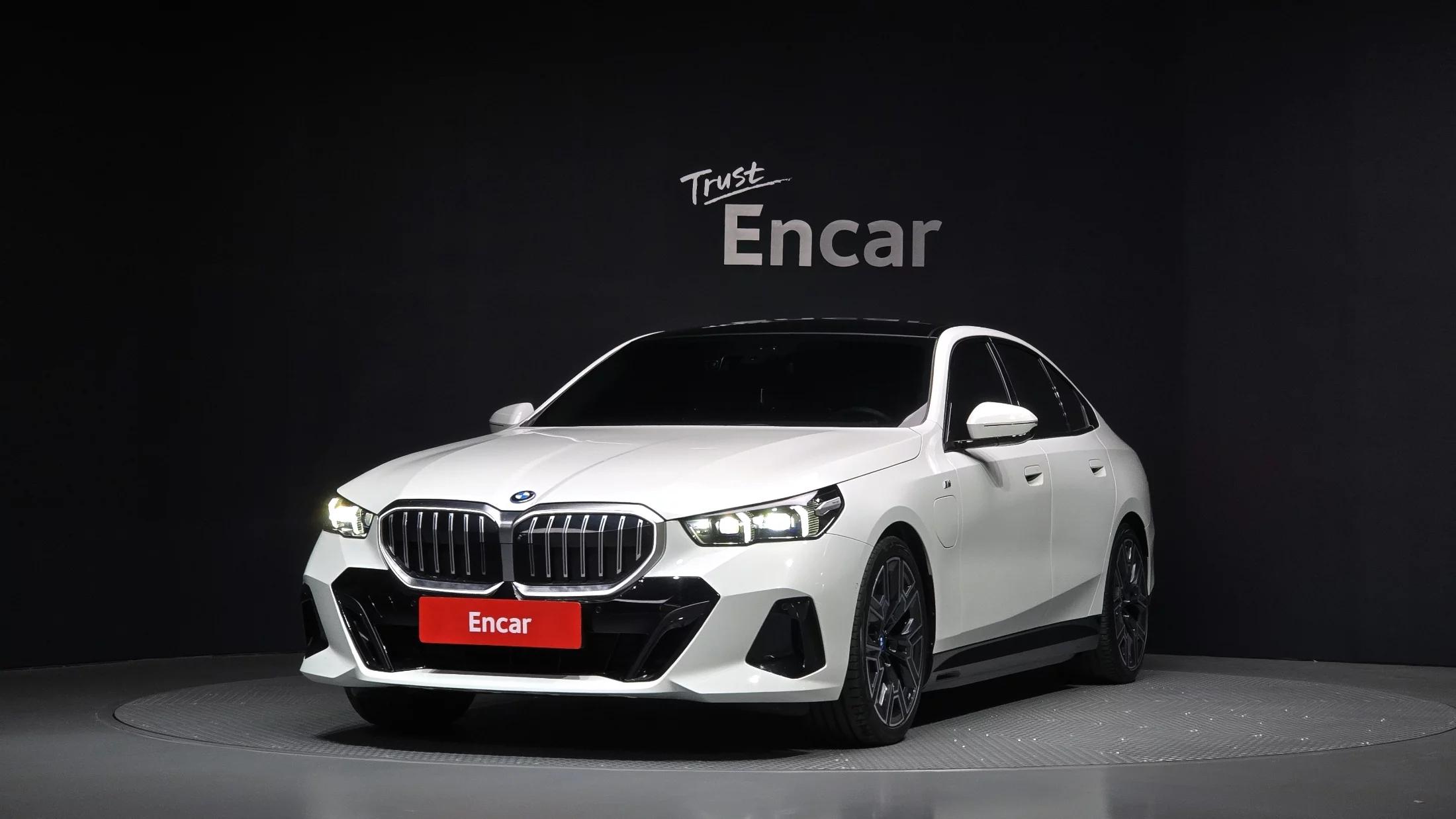 BMW 5-Series 530e M Sport, гибрид, 2024 г. 27267 км.