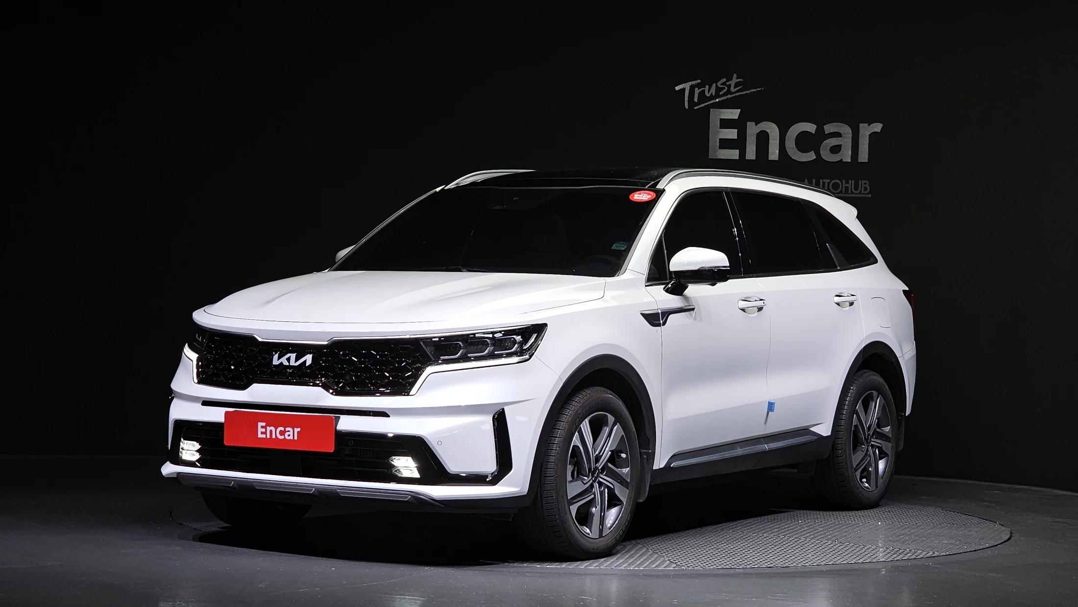 Kia Sorento HEV 1.6 2WD Noblesse, гибрид, 2023 г. 26984 км.