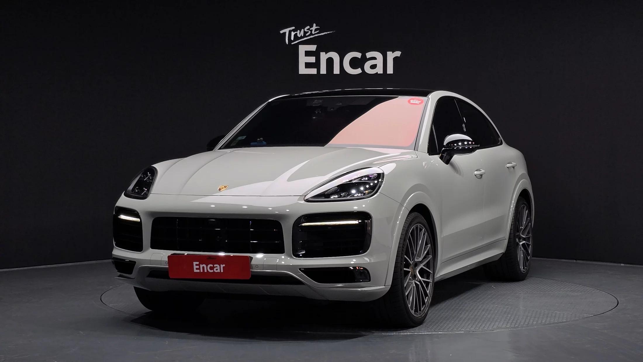 Porsche CAYENNE 3.0 COUPE PLATINUM EDITION, 2023 г. 22658 км.