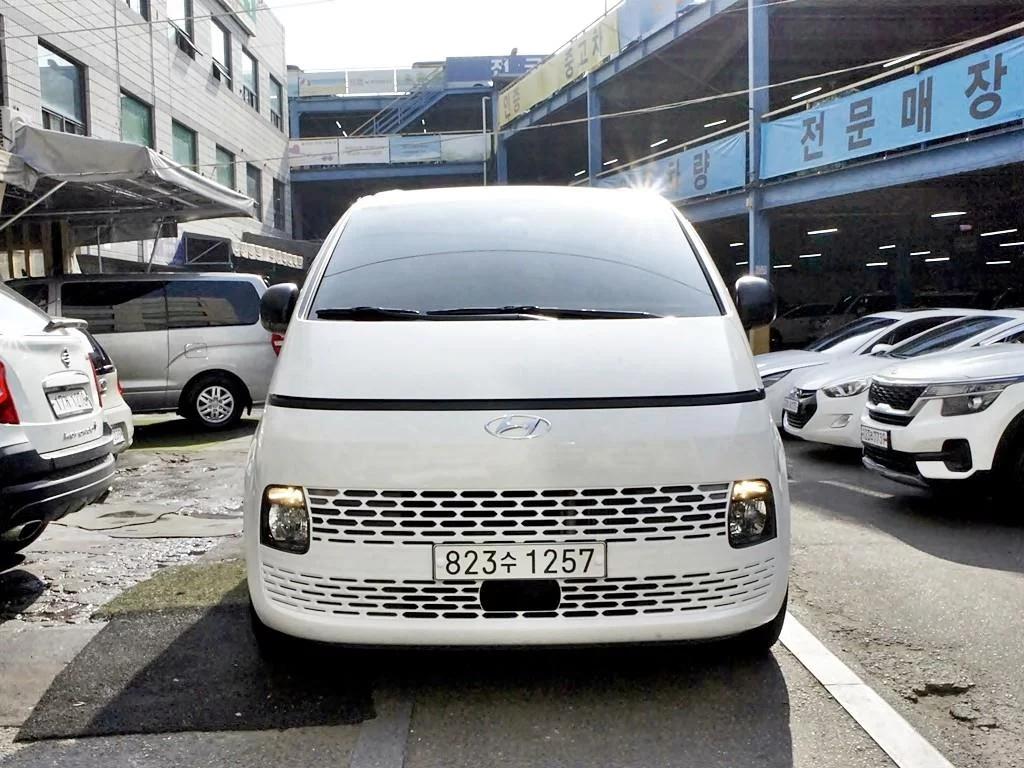 Hyundai Staria Cargo 3-Seater Smart, 2021 г. 183659 км.