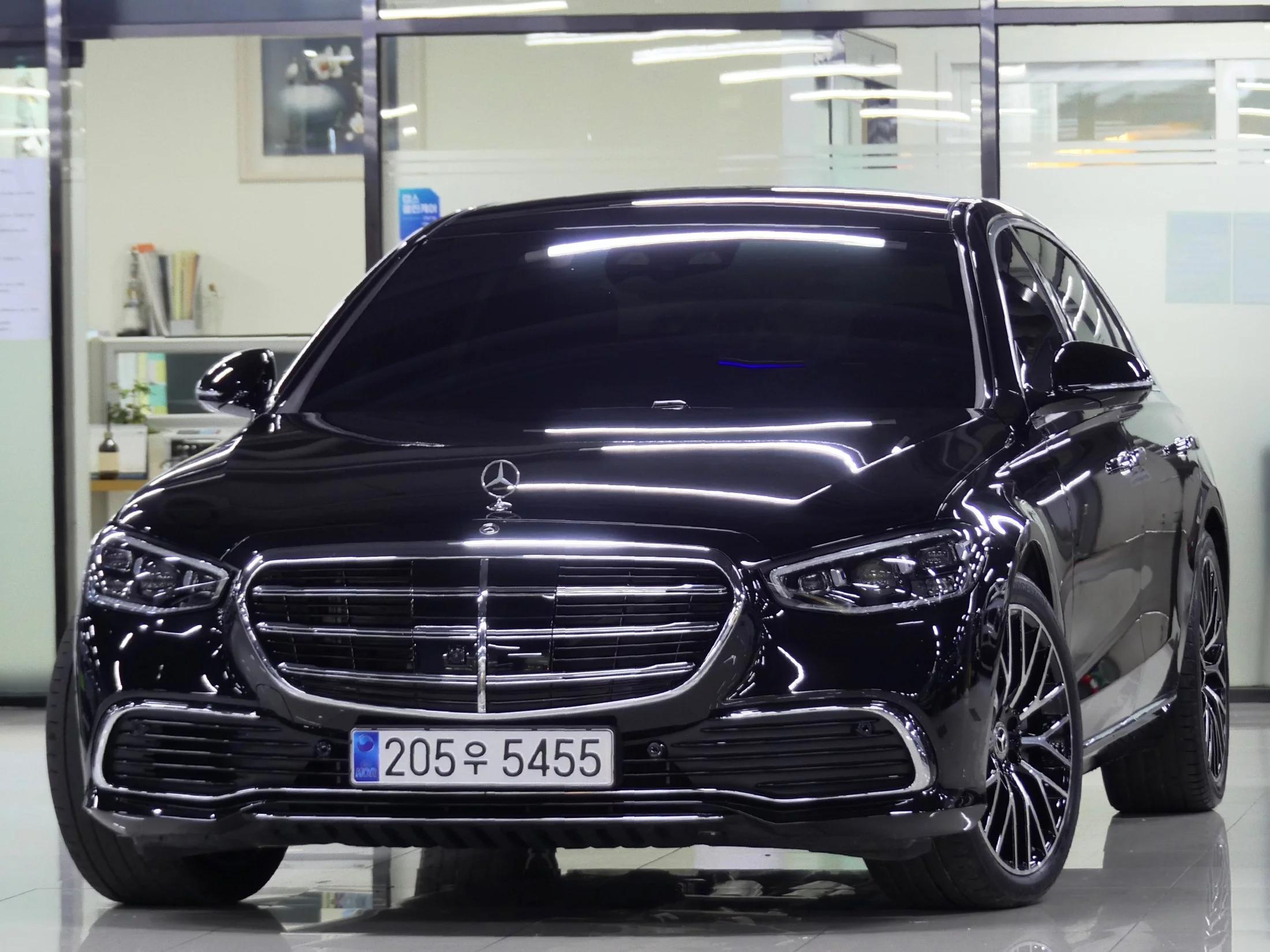Mercedes-Benz S-Class S580L 4MATIC, 2024 г. 3901 км.