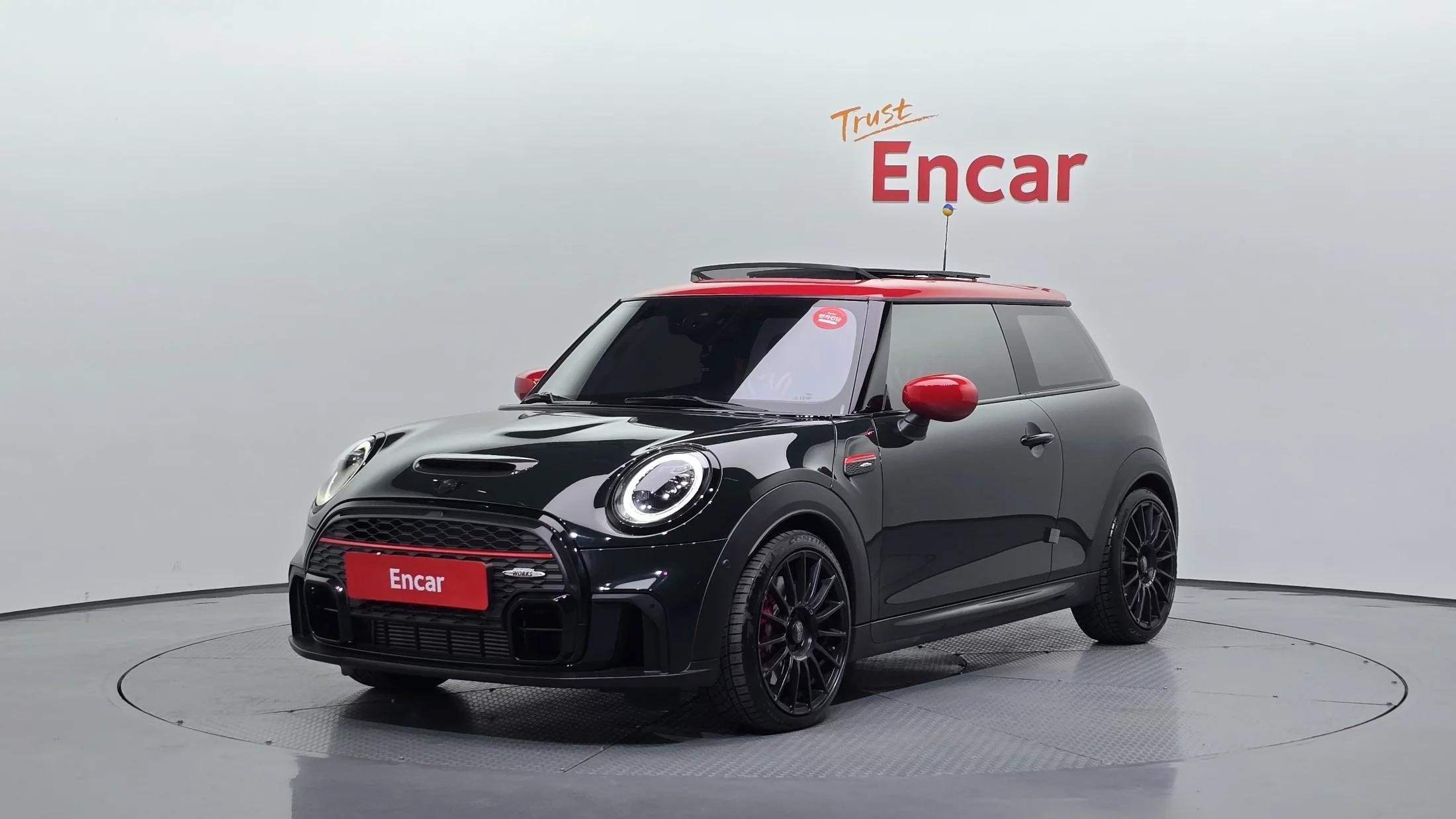 MINI Cooper JCW 3rd Generation, 2023 г. 19120 км.