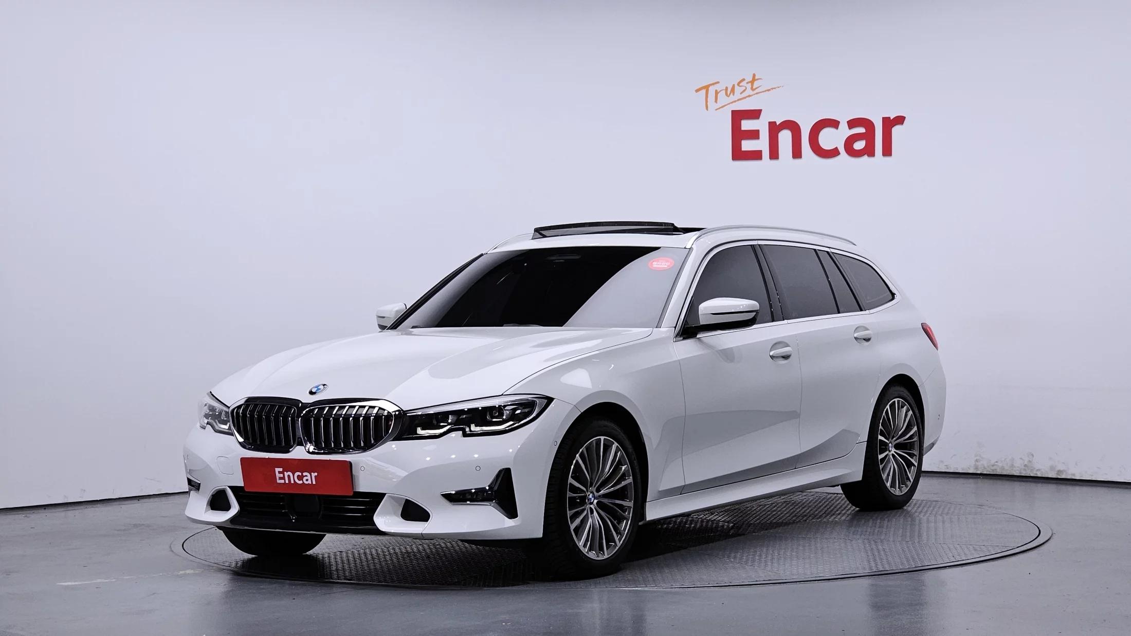 BMW 3-Series 320i Touring Luxury, 2021 г. 73734 км.