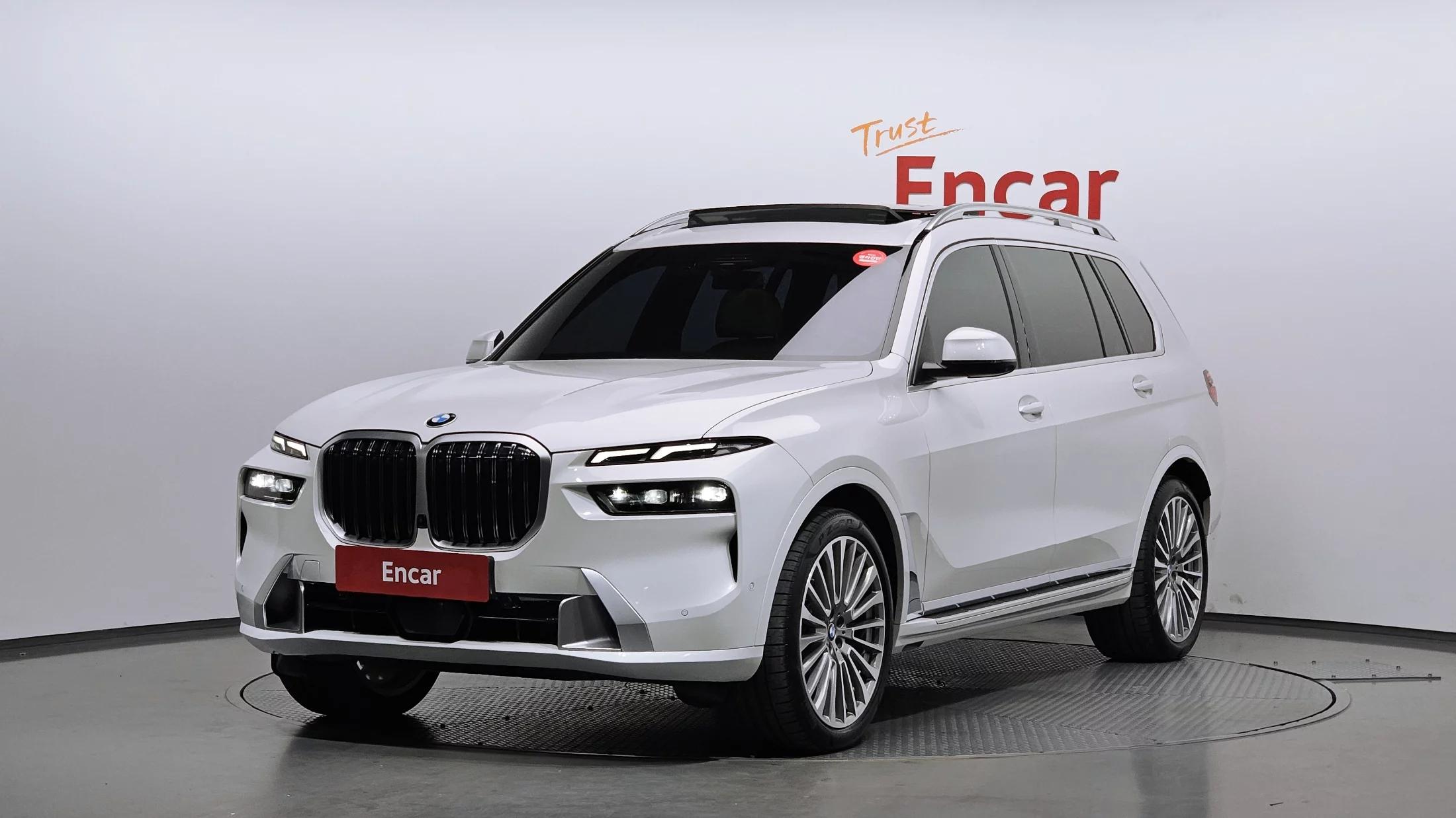 BMW X7 xDrive 40i Design Pure Excellence 7-Seater, 2024 г. 30576 км.