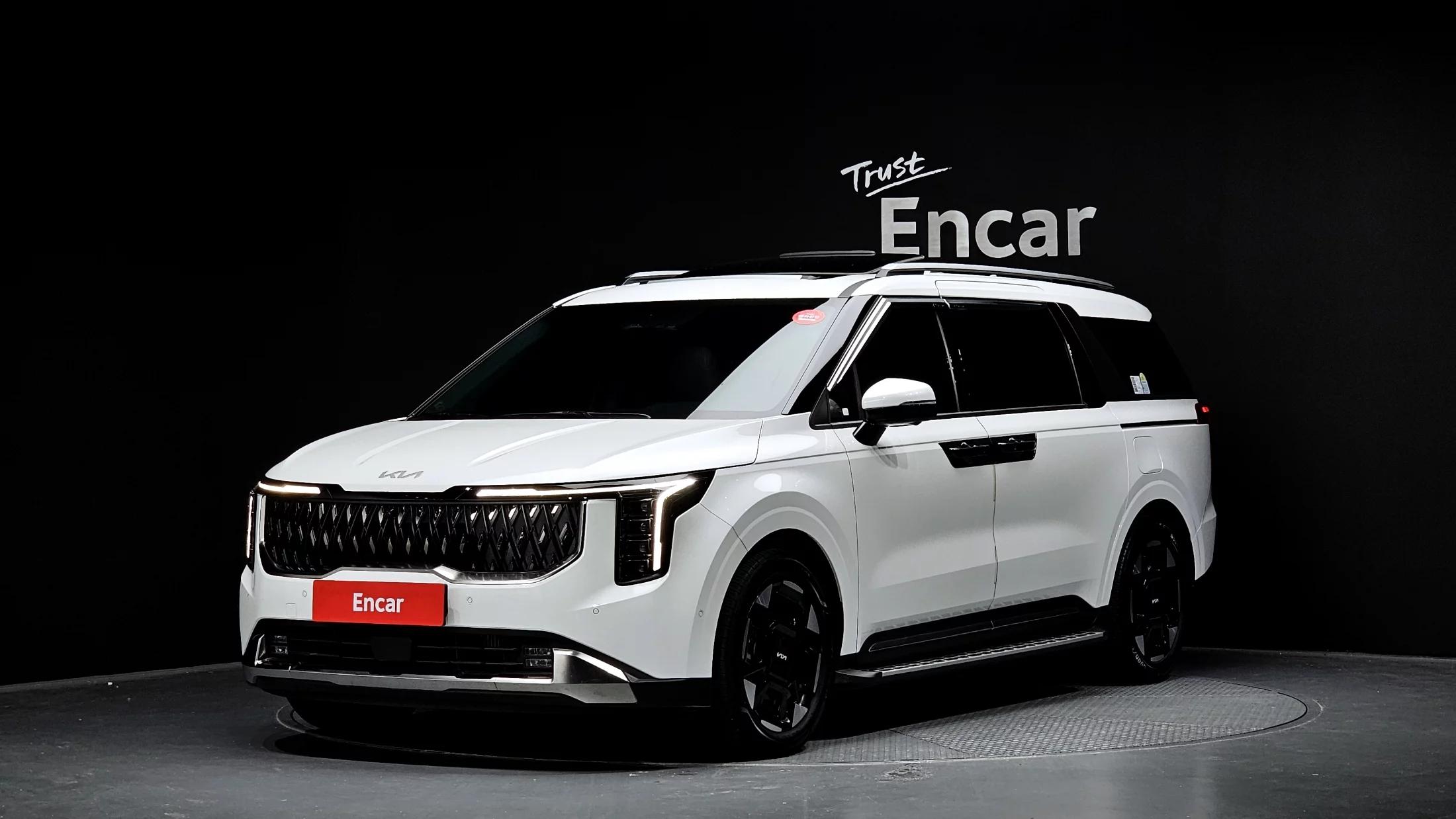 Kia Carnival 9-Seater Noblesse, 2024 г. 14598 км.