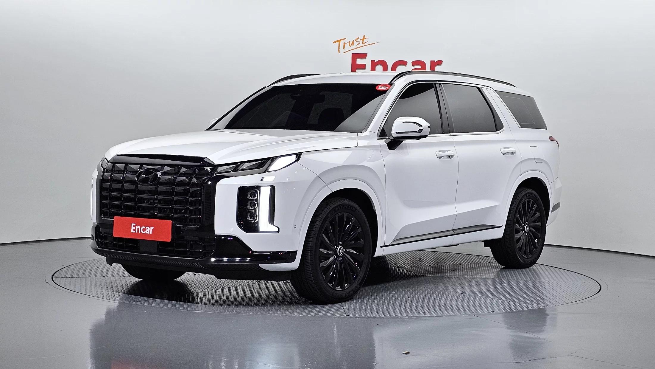Hyundai Palisade Gasoline 3.8 2WD Calligraphy Black Edition, 2024 г. 14104 км.