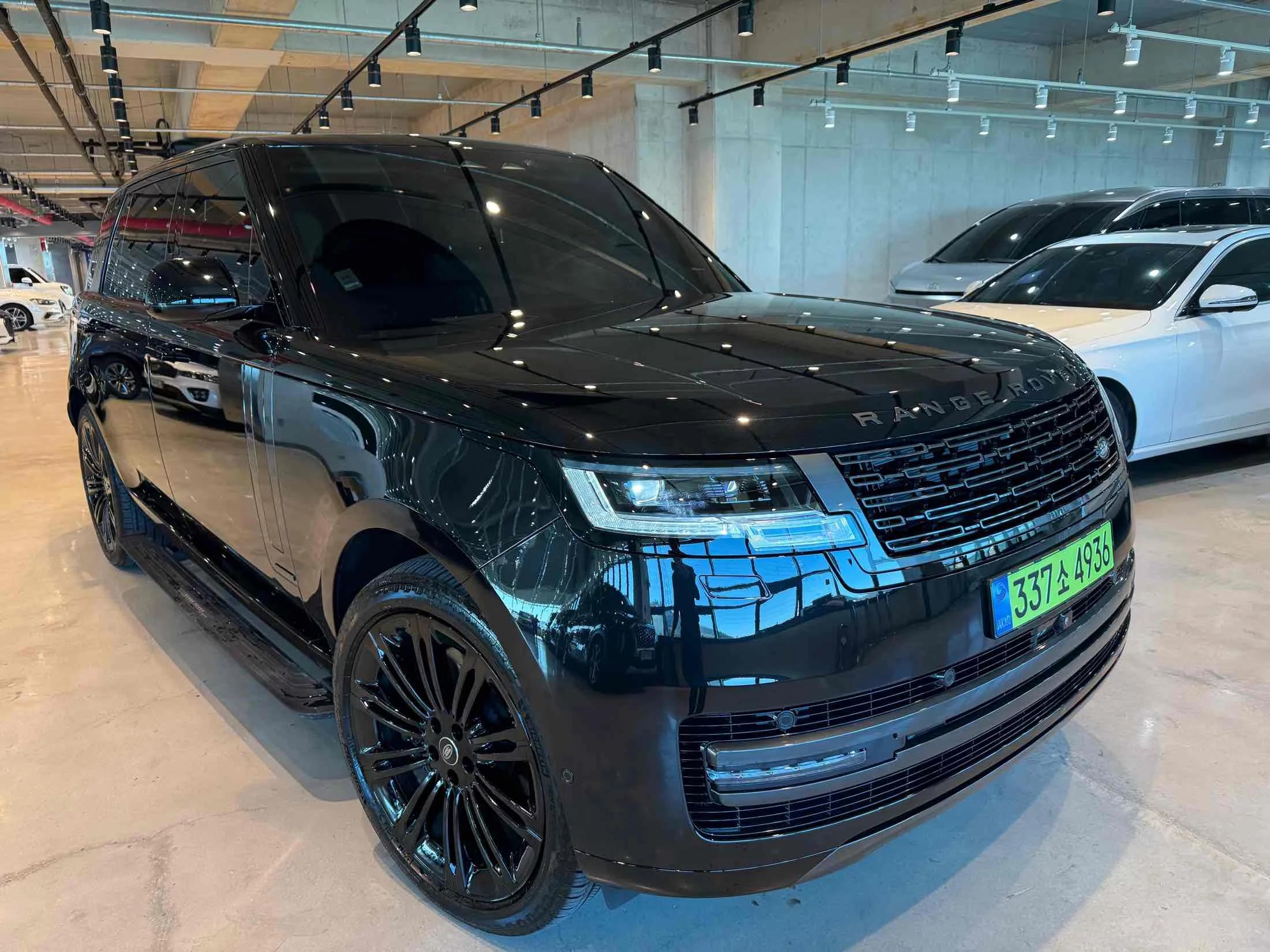 Land Rover Range Rover P530 Autobiography Long Wheel Base, 2025 г. 10113 км.