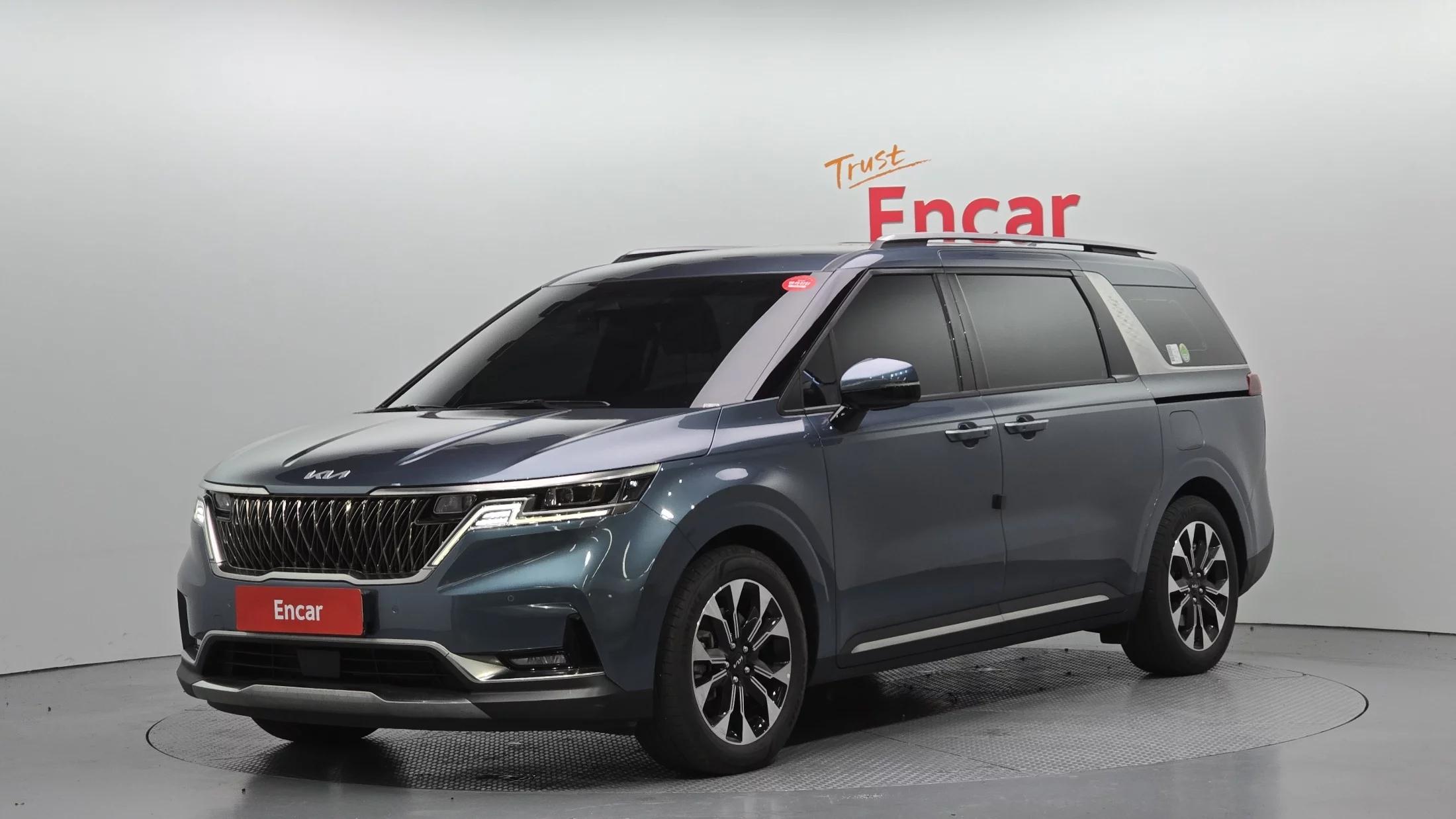 Kia Carnival Gasoline 9-Seater Noblesse, 2023 г. 9308 км.