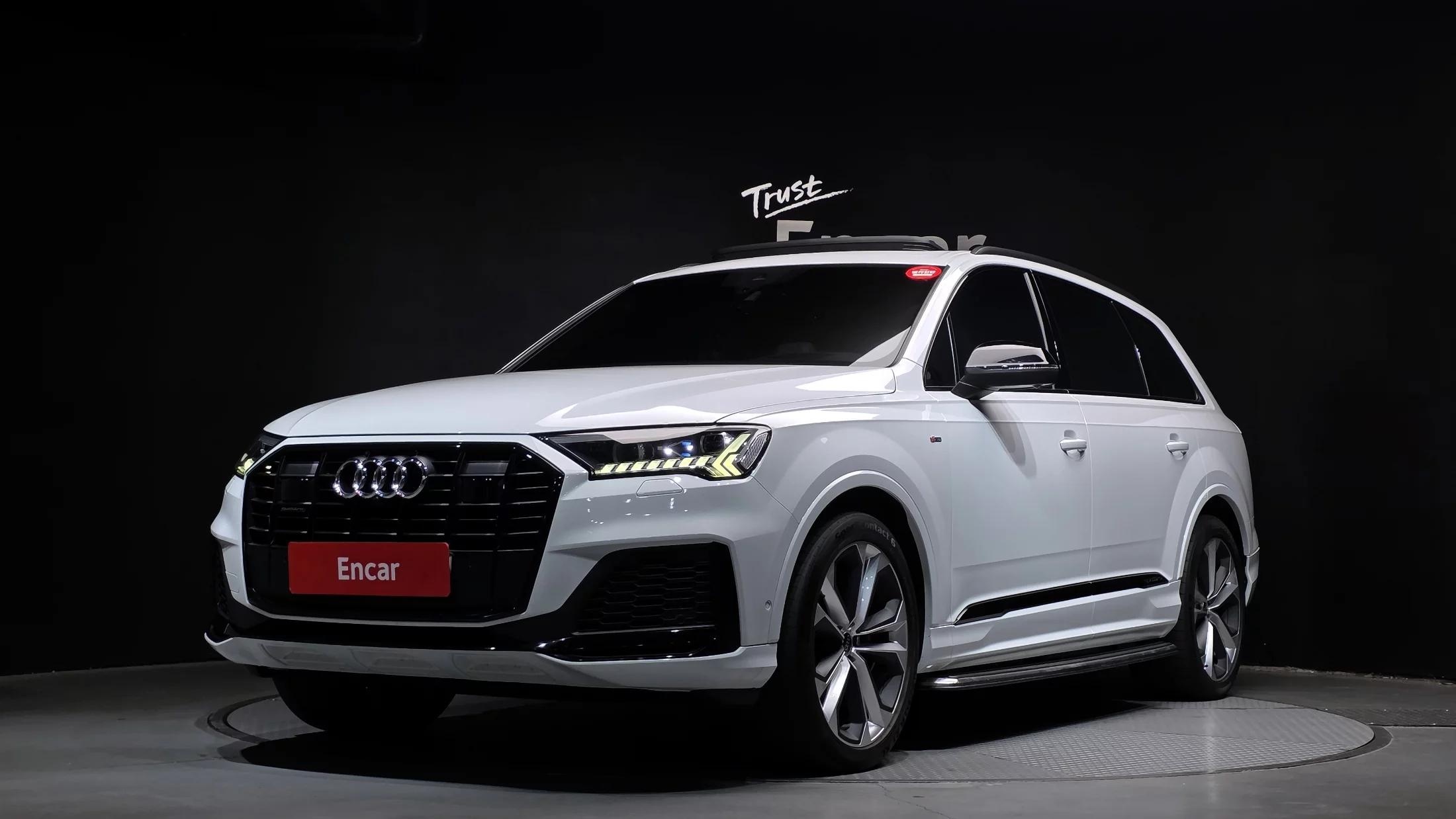Audi Q7 55 TFSI Quattro Premium, 2023 г. 45907 км.