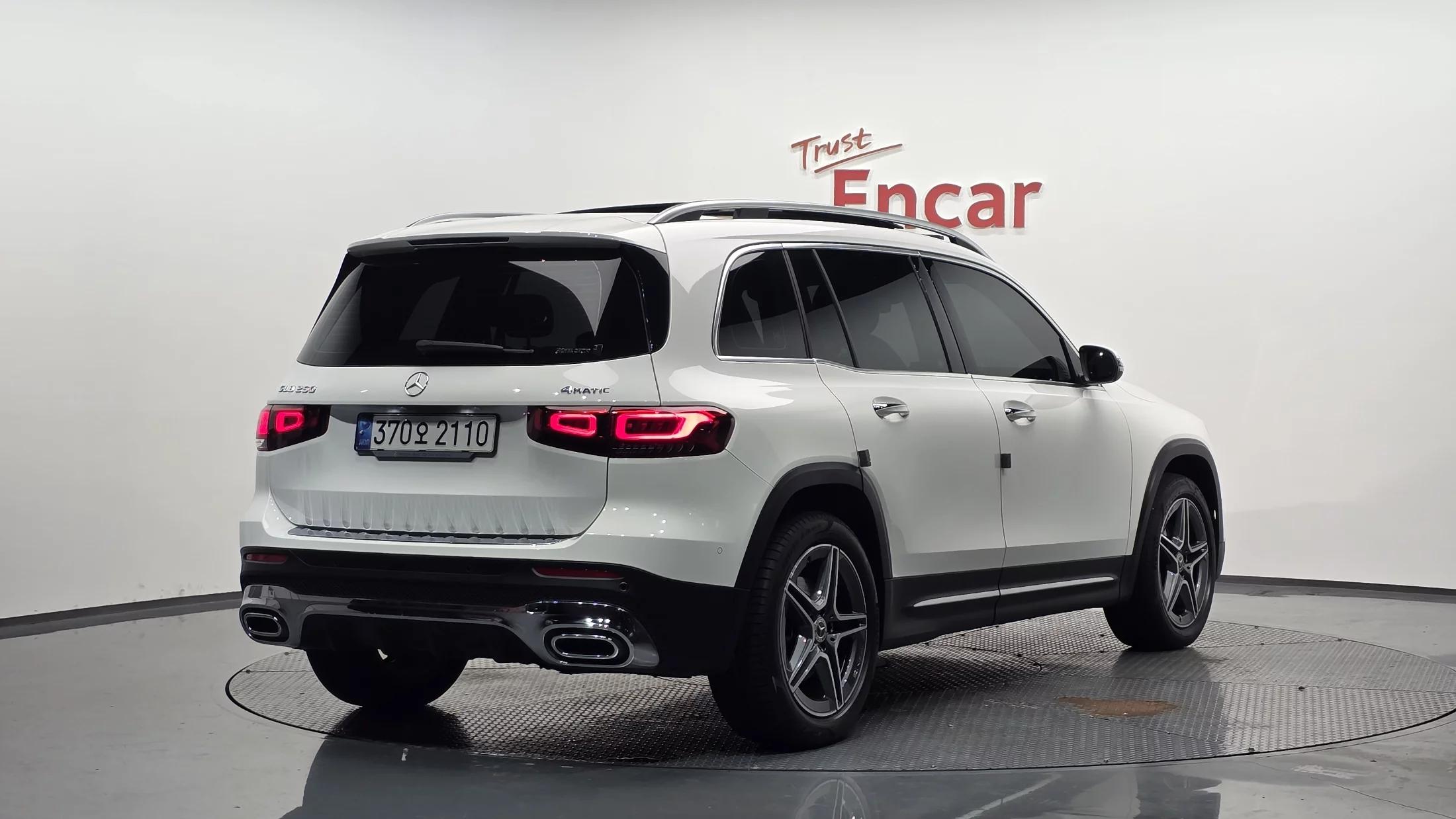Mercedes-Benz GLB-Class GLB250 4MATIC, 2021 г. 65530 км.