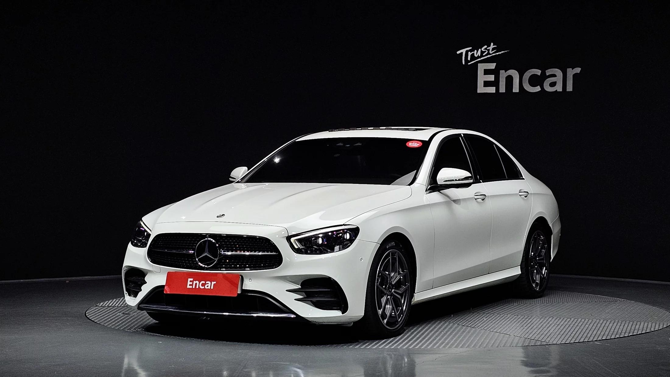 Mercedes-Benz E-Class E220d 4MATIC AMG Line, 2022 г. 54099 км.