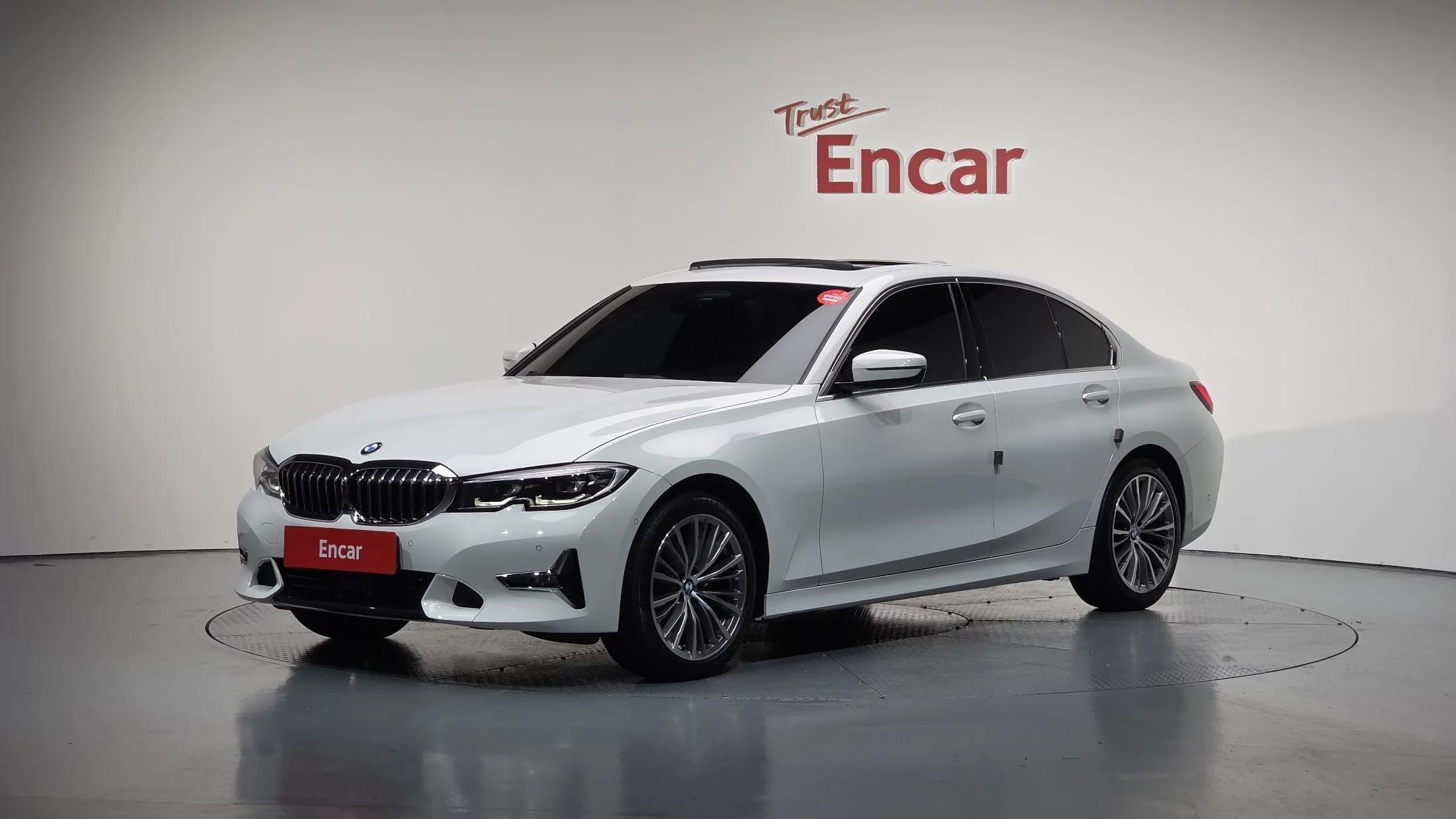 BMW 3-Series 320i Luxury, 2022 г. 65313 км.