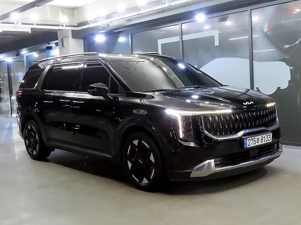 Kia Carnival HEV 7seater Signature, гибрид, 2024 г. 54656 км.