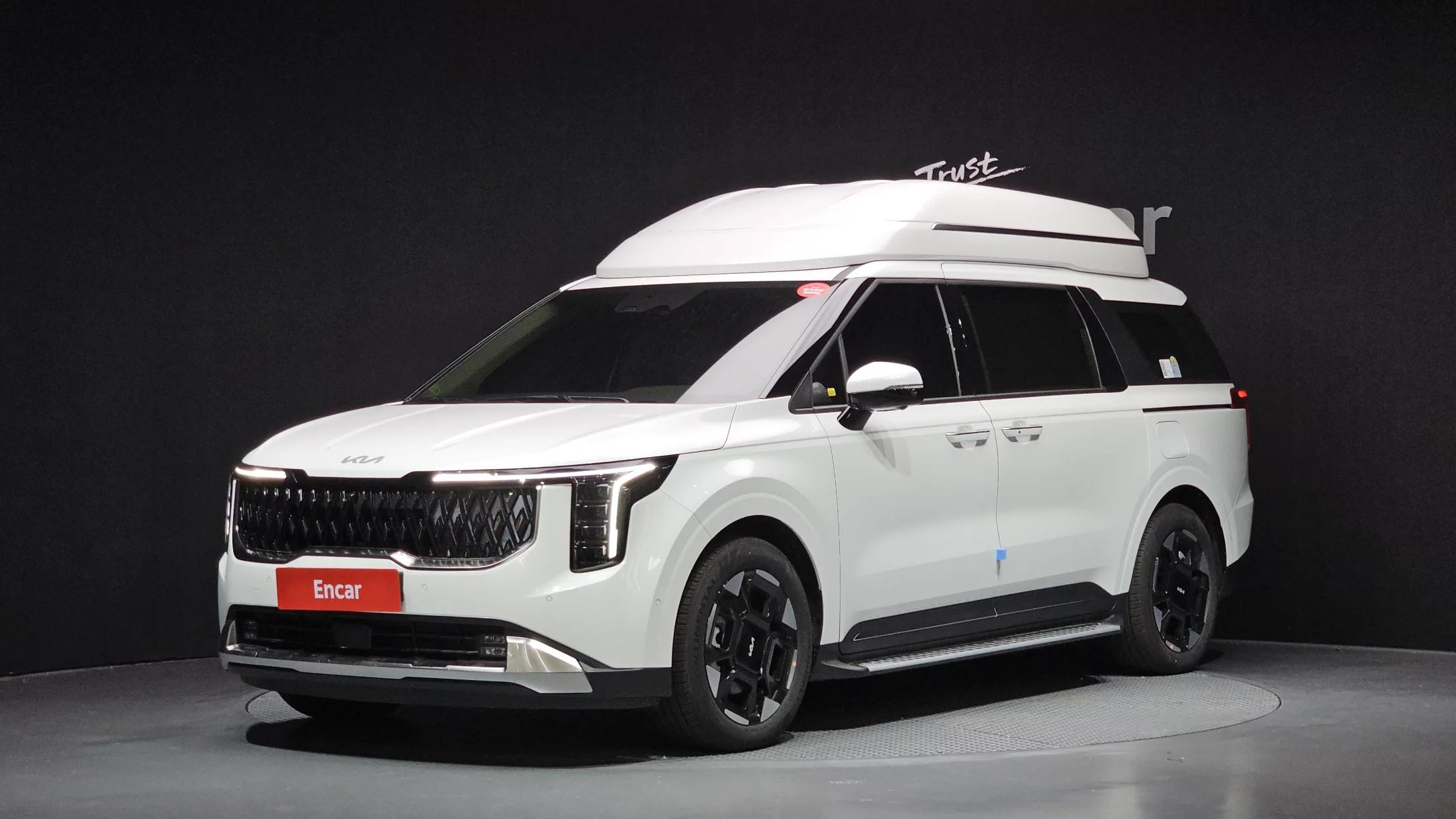 Kia Carnival HEV 9-Seater Hi-Limousine Signature, гибрид, 2025 г.