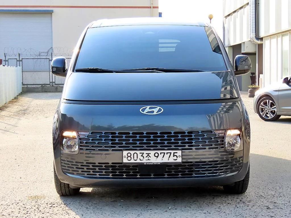 Hyundai Staria L3.5 Cargo 3-Seater Modern, 2022 г. 20574 км.
