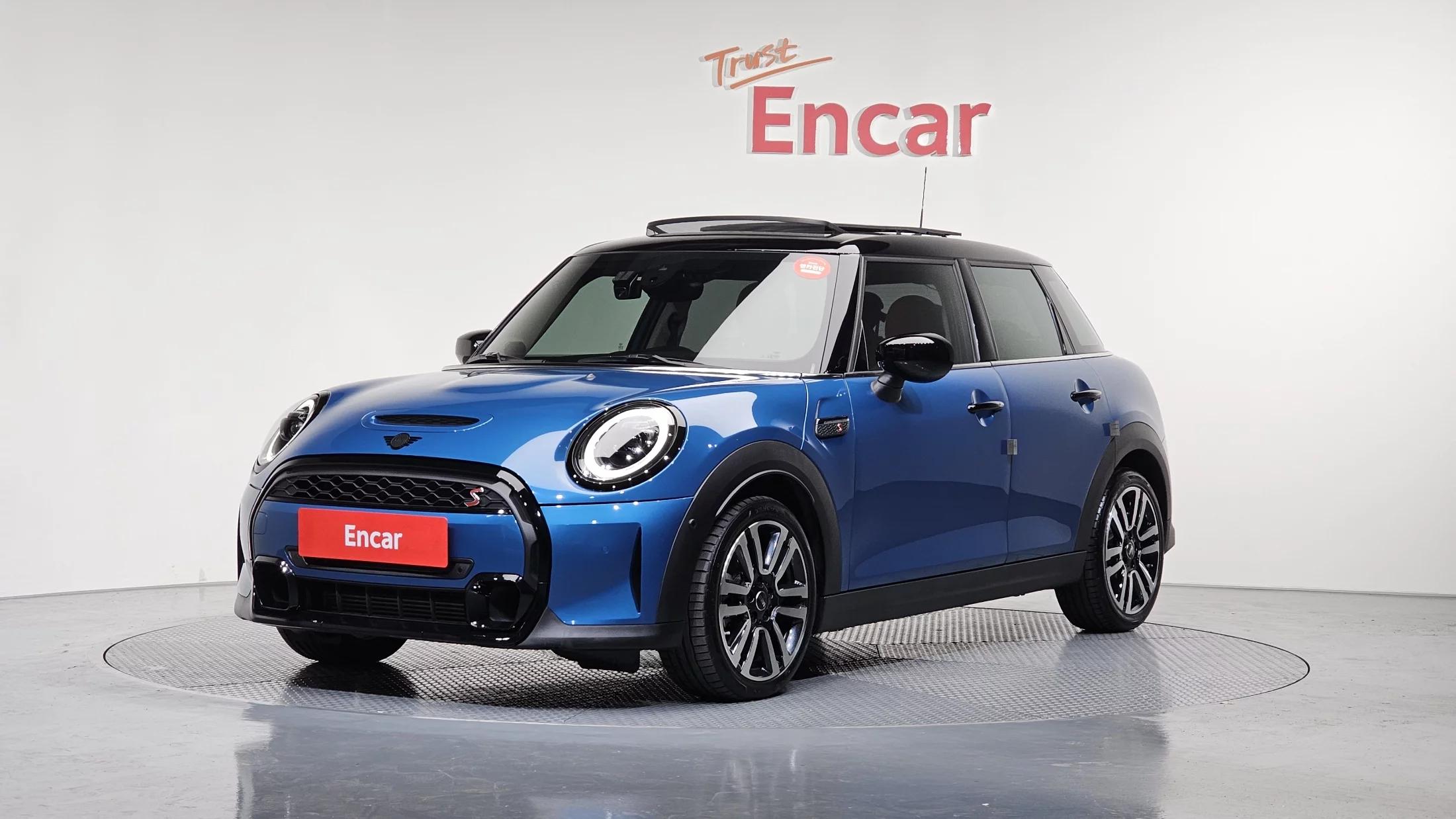 MINI Cooper 5Door Classic Third Generation, 2023 г. 9811 км.