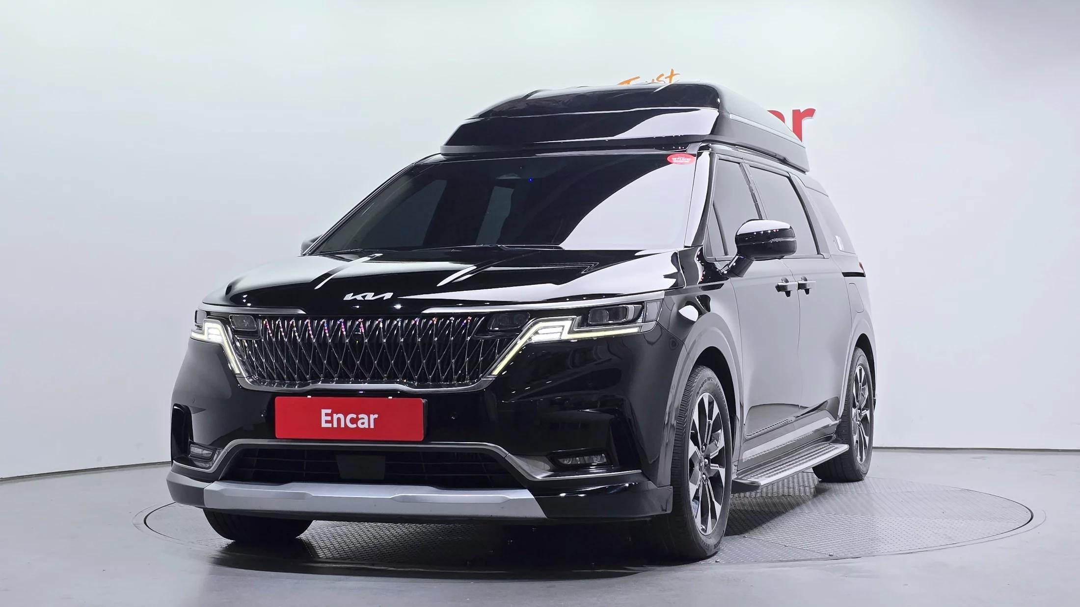 Kia Carnival 7-Seater Hi-Limousine Signature, 2023 г. 112020 км.