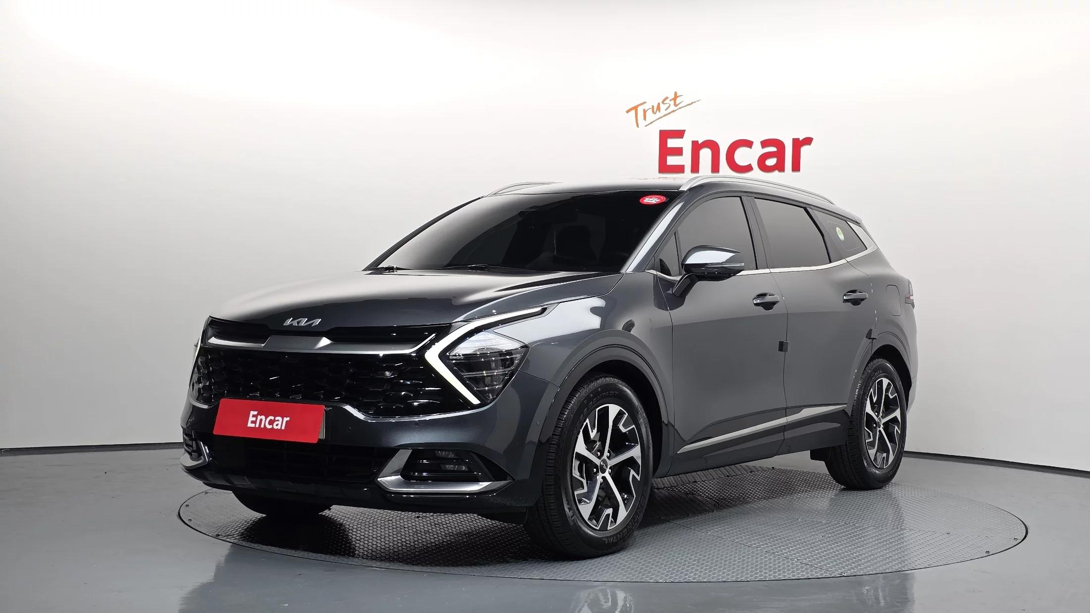 Kia Sportage Signature 2WD, гибрид, 2022 г. 65995 км.