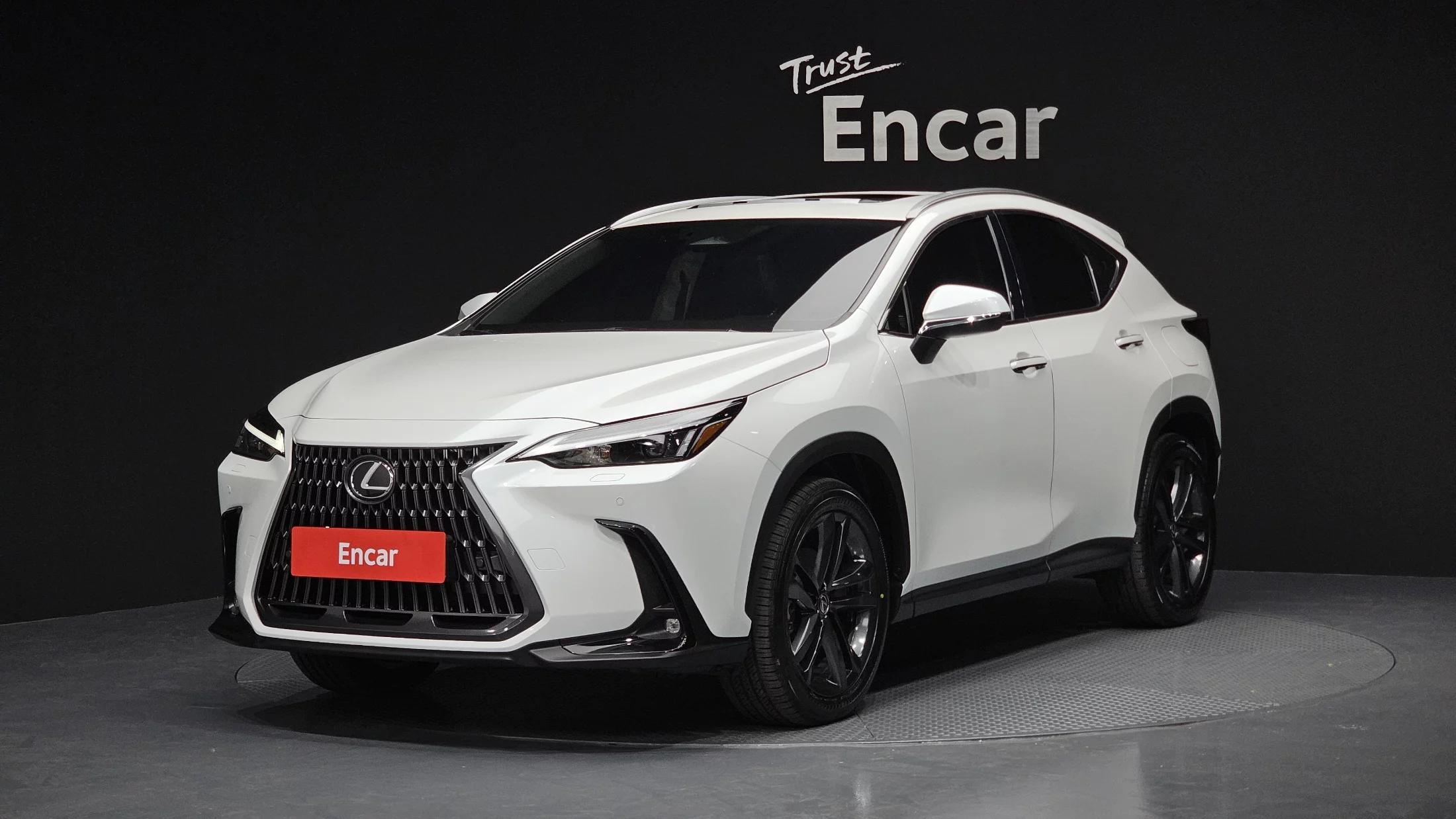 Lexus NX350h Premium, гибрид, 2024 г. 38032 км.