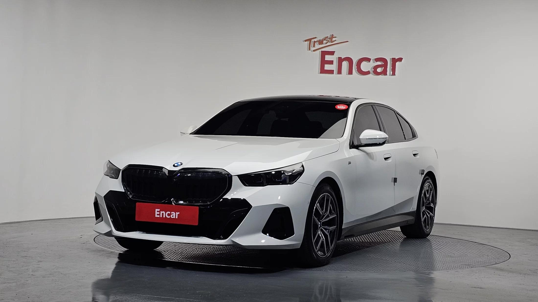 BMW 5-Series 520i M Sport, 2024 г. 18393 км.