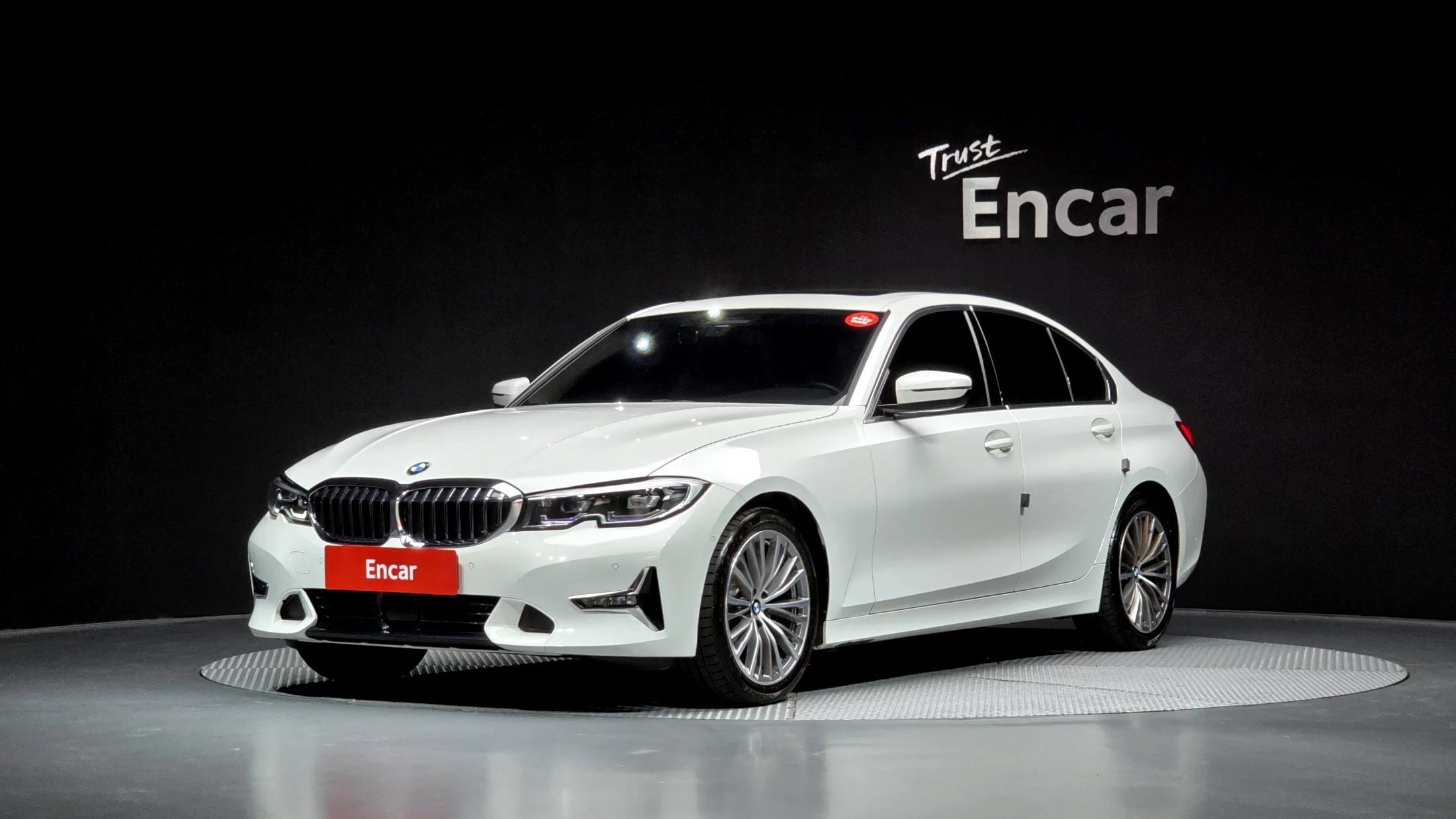 BMW 3-Series 320i Luxury, 2022 г. 25746 км.