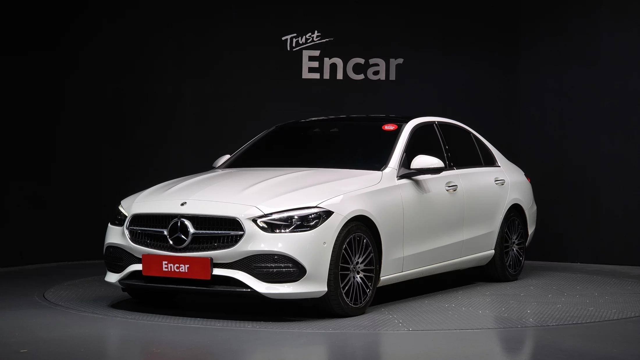 Mercedes-Benz C-Class C300 4MATIC Avantgarde, 2024 г. 31582 км.